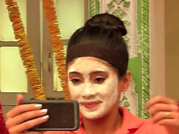 Naira & Kartik On A Video Call