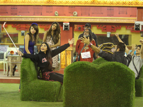 Om Swami Jumps In Between