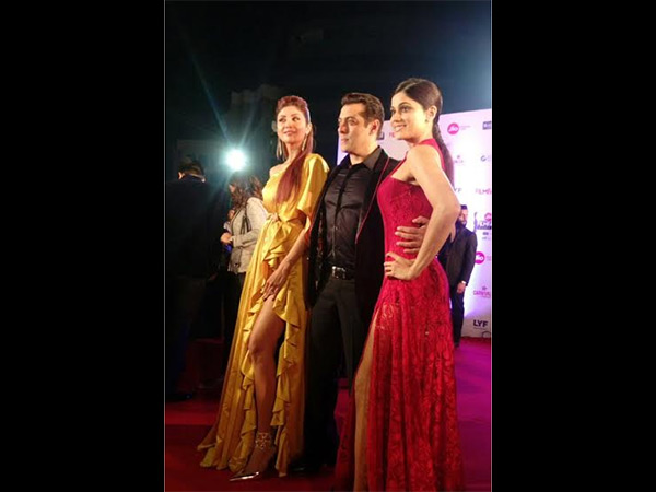 Salman With The Shetty Sisters