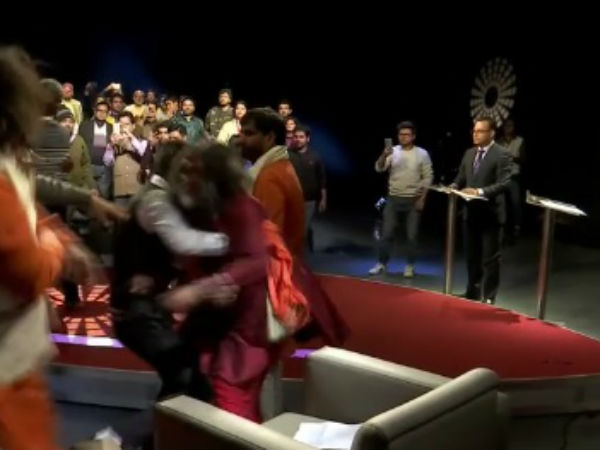 Om Swami Slapped By Audience!