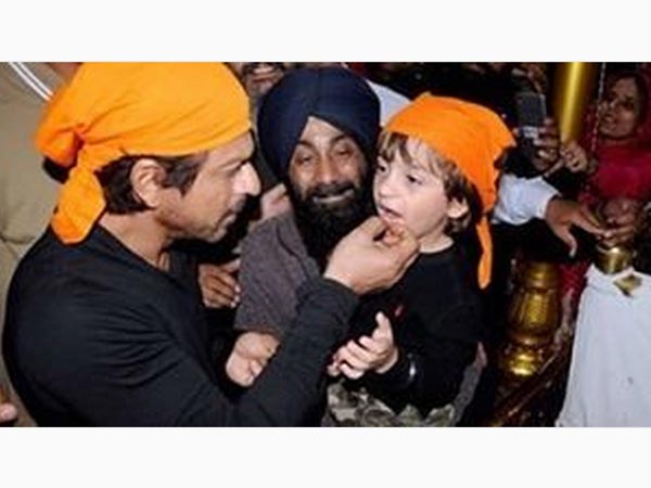 Gauri Suggested SRK To Visit The Golden Temple
