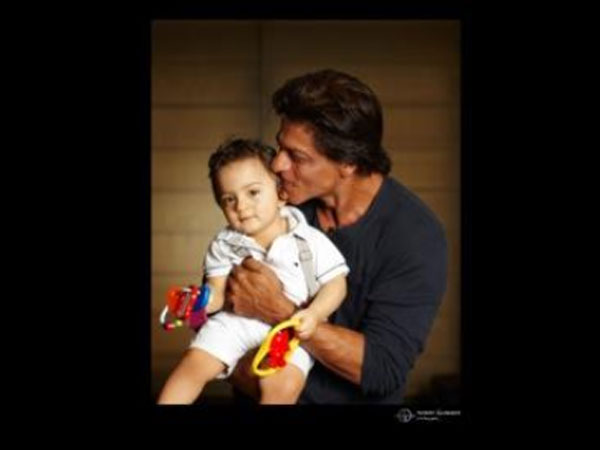 SRK's Little Darling AbRam's First Picture SRK's Little Darling AbRam's First Picture