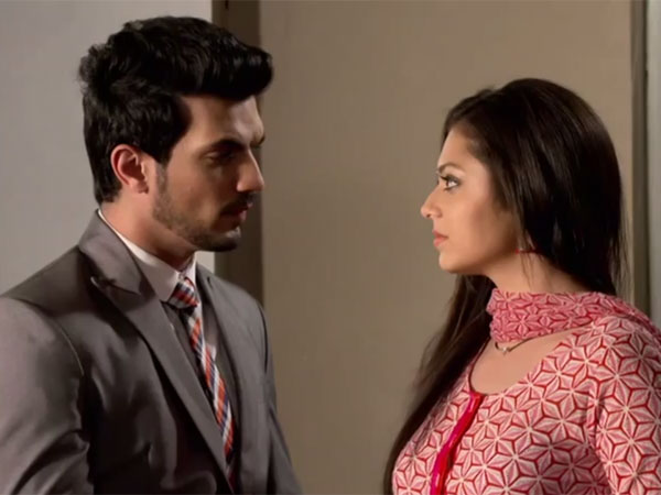 Naina Keeps The Fact Hidden From Raghav