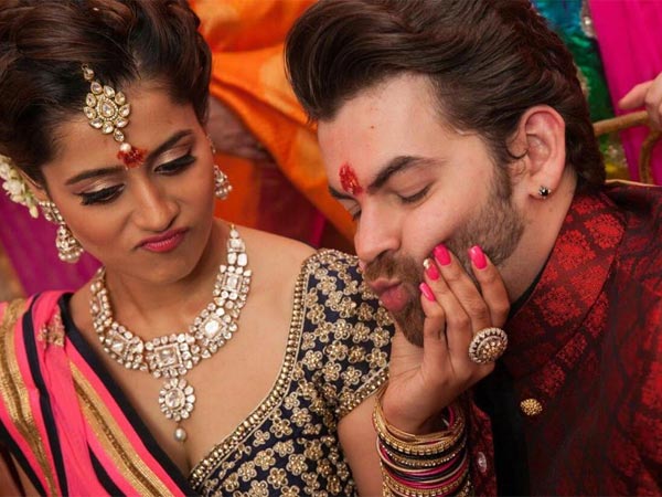 Also Check Out Their Roka Pictures..