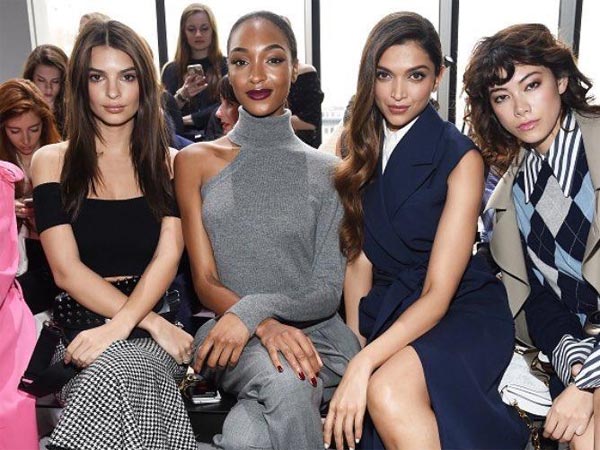 Hot Ladies Hot Ladies