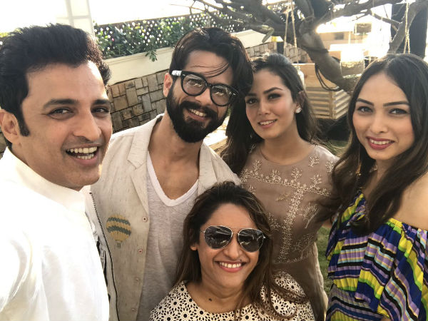  Ganesh Hegde With Shahid & Mira
