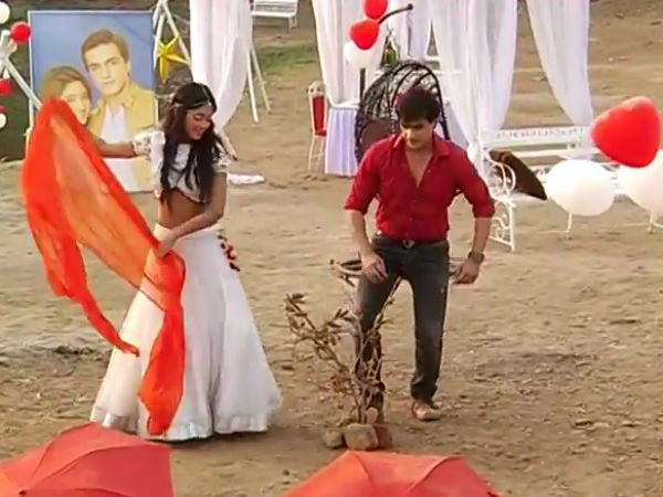Naira's Surporse For Kartik