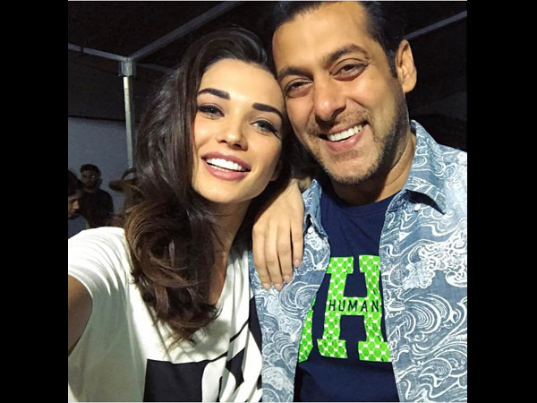 Amy With Salman