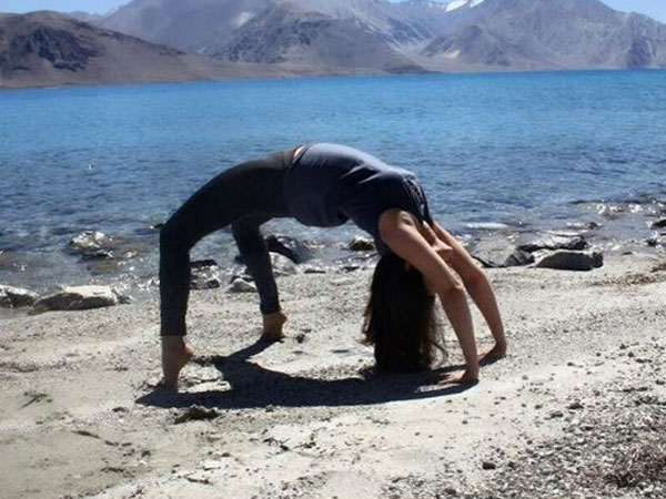 Urmila Matondkar Yoga Pangong