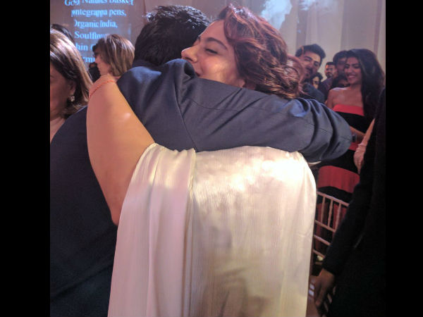 Kajol Hugs Manish