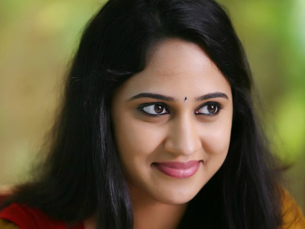 Mia George as Jyothi