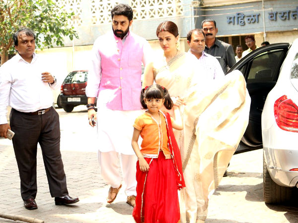 Aishwarya With Aaradhya & Abhishek Aishwarya With Aaradhya & Abhishek