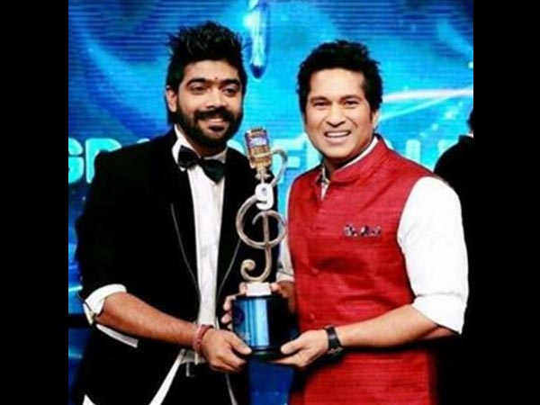 Revanth on Receiving The Award From Sachin Tendulkar Revanth on Receiving The Award From Sachin Tendulkar
