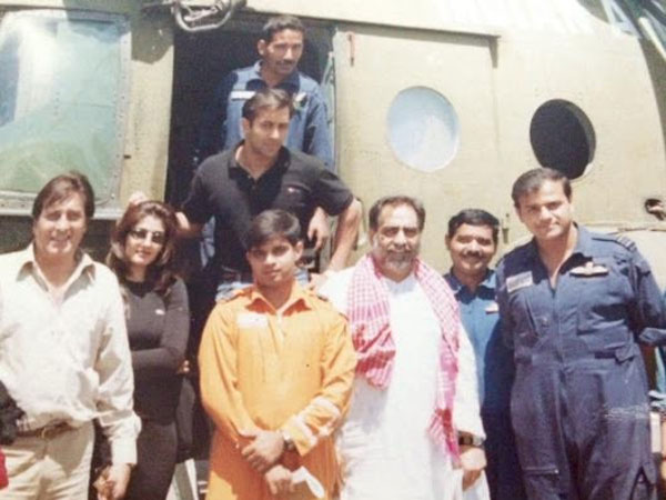 Vinod Khanna-Raveena-Salman