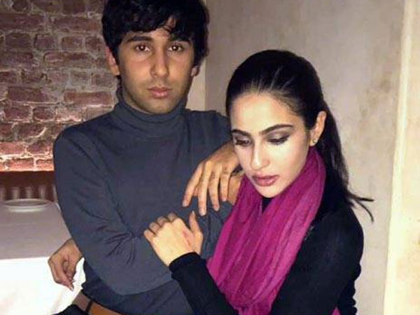 Amrita: Let Sara Enjoy Her Debut Amrita: Let Sara Enjoy Her Debut