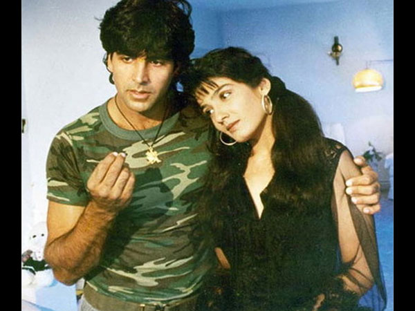 Akshay & Raveena Got Engaged In A Temple