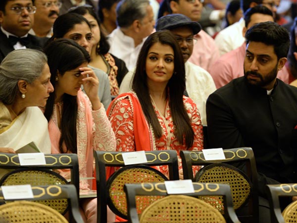 Navya Looked All Sophisticated