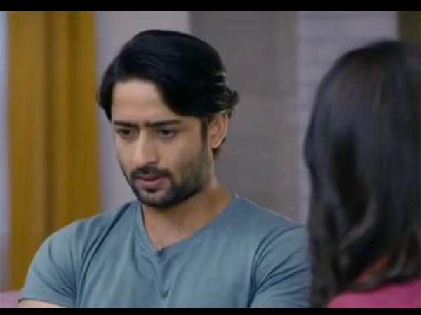 Sonakshi Hides The Truth From Dev