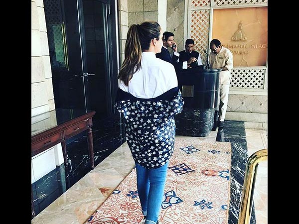 Watcha Lookin At? Watcha Lookin At?