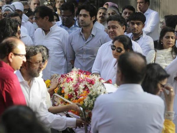Vinod Khanna's Funeral.. Vinod Khanna's Funeral..