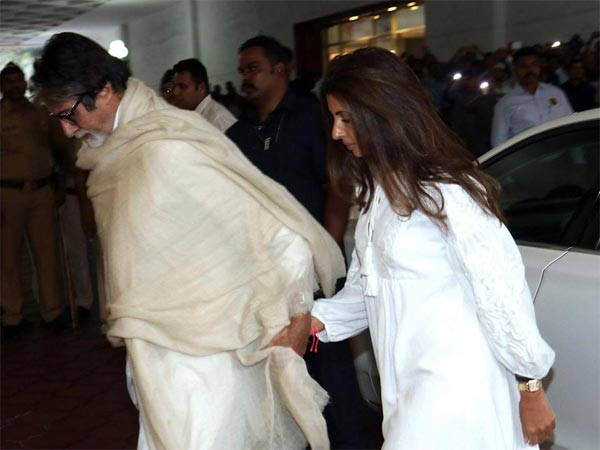 Big B With Shweta Bachchan