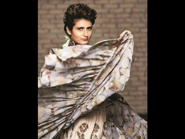 On Why She Has No Issues On Why She Has No Issues