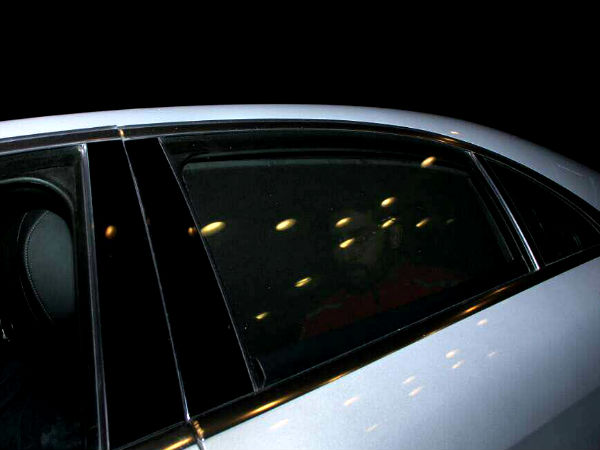 Abhishek Bachchan Drops Off Aish & Aaradhya Abhishek Bachchan Drops Off Aish & Aaradhya