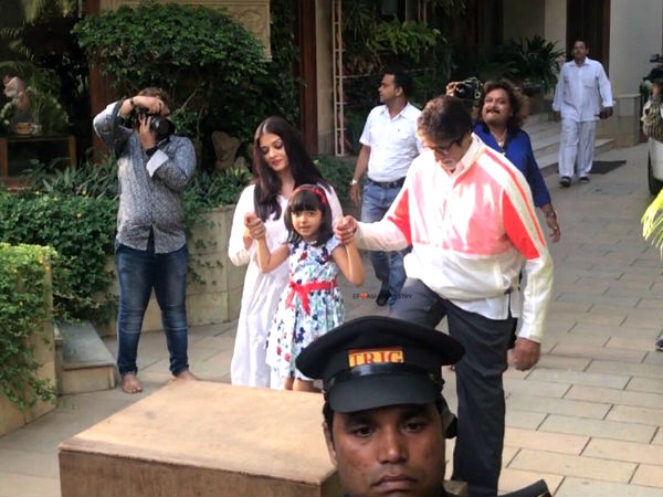 How Much Big B Loves Meeting Fans On Sunday