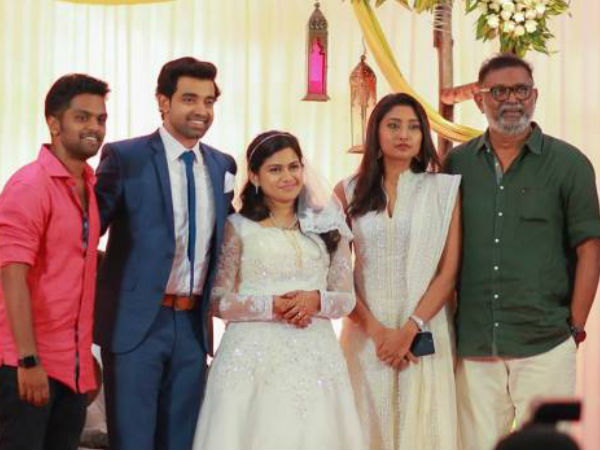 Lal and Balu Varghese With The Couple