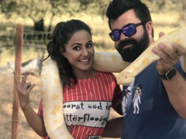 Hina Khan With A Snake! Hina Khan With A Snake!