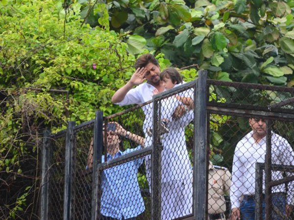 Aryan & Suhana Will Study To Be An Actor