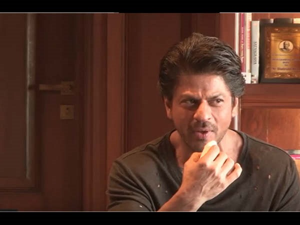 SRK & Retirement From Acting? Nah, That's Just Not The Case!