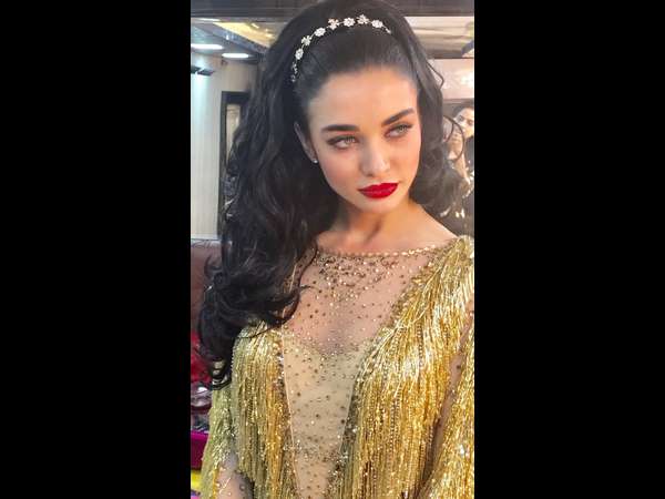 Stranded In Thailand With No Extra Clothes