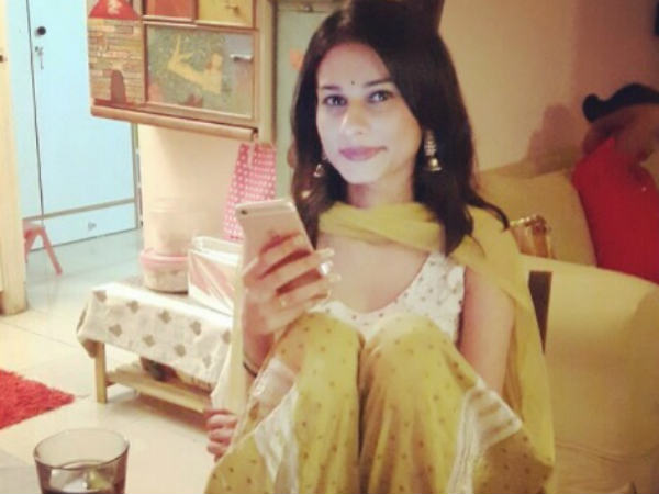 Beyhadh Actress Aneri Vajani Shuts Down Body-shaming Trolls! Beyhadh Actress Aneri Vajani Shuts Down Body-shaming Trolls!