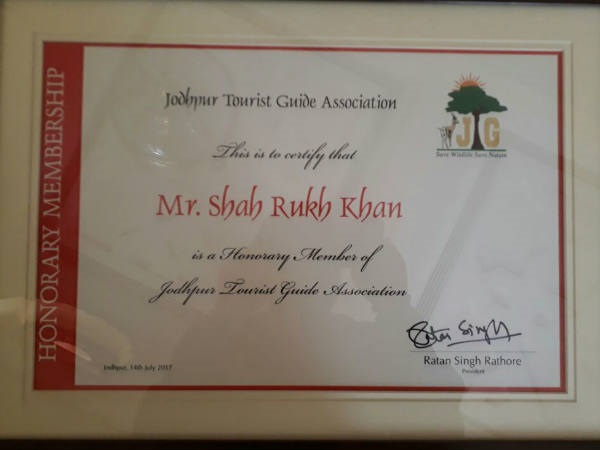 SRK's Interaction With The Guides