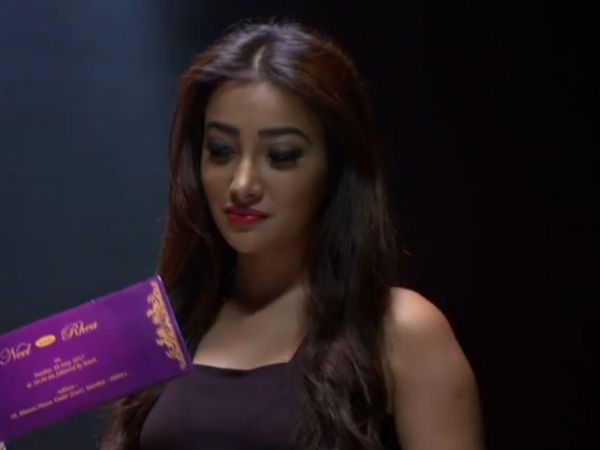 Neil Takes Riya's Help