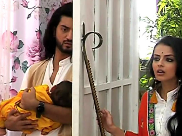 Shivaay, Om & Rudra Hide The Baby