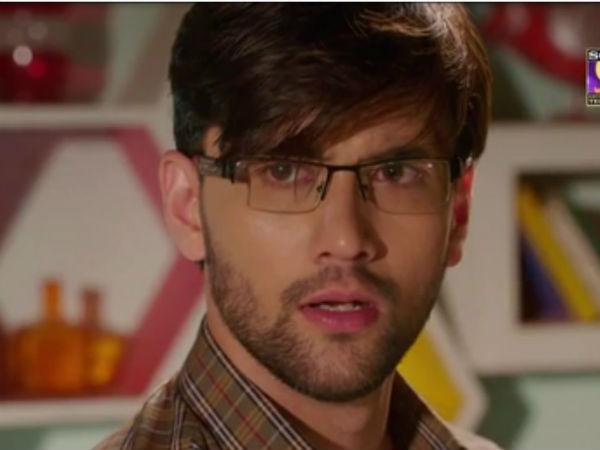 Ayaan Breaks Into Maya’s House!