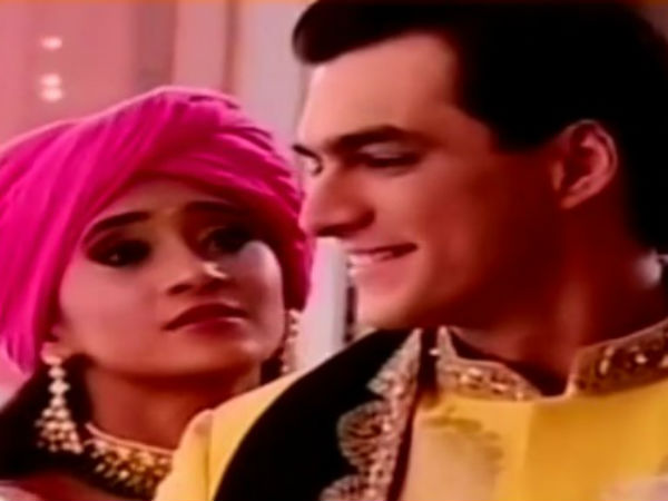 Kartik & Naira In Hum Apke Hai Kaun Style