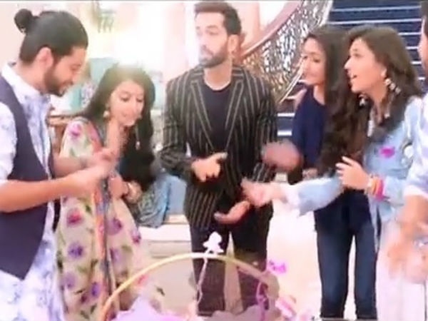 Oberois Enjoy With The Baby Oberois Enjoy With The Baby