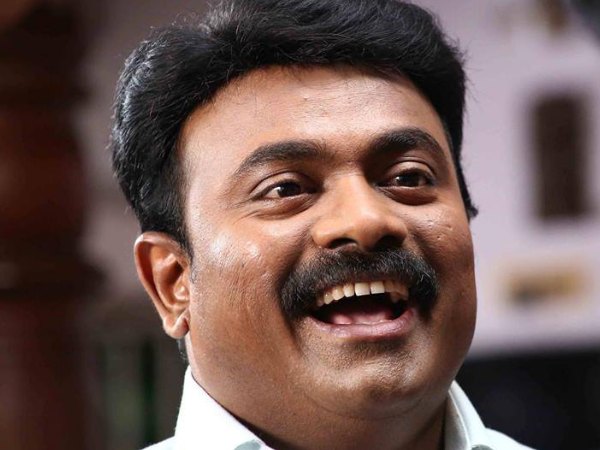 Kalabhavan Shajon As Professor (Maniyanpilla Raju)