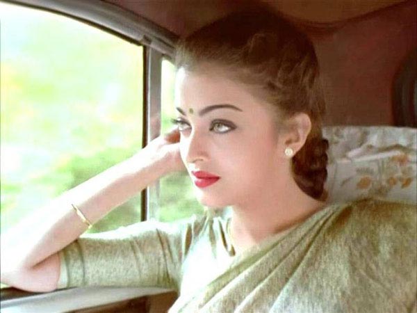 People Assume That She Has Starry Air But...