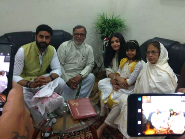 Later, The Bachchans Went To Visit Amitabh's Old Home