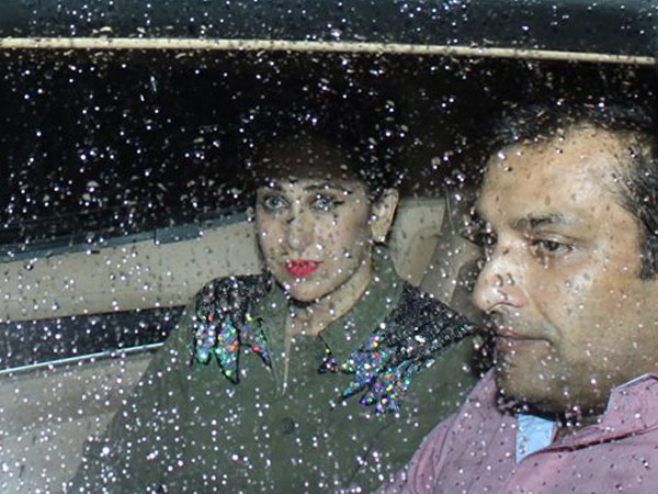 Karisma Arrived With Boyfriend