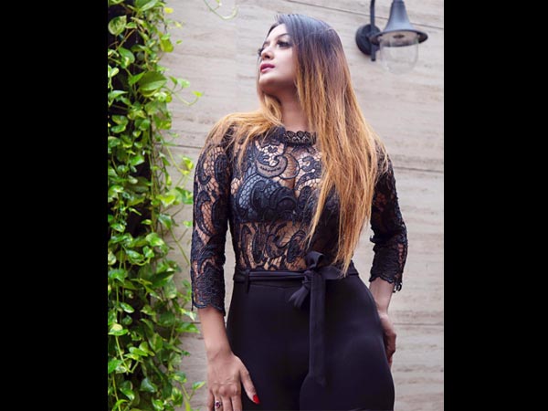 She's The Bees Knees