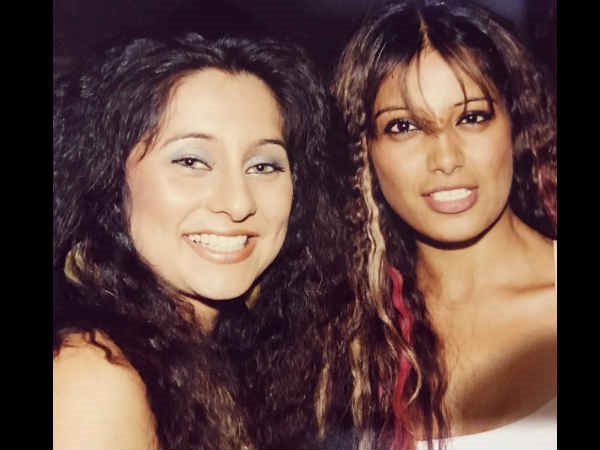 Bipasha With VJ Anushka Bipasha With VJ Anushka