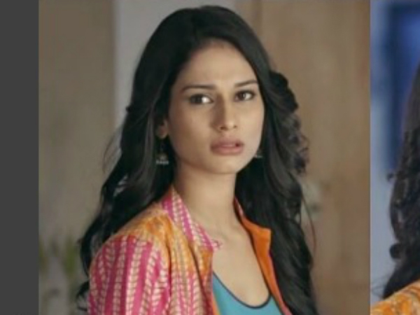 1. Aneri Vajani 1. Aneri Vajani