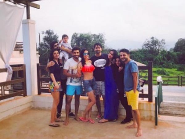 Sanaya Parties With Husband & Friends Sanaya Parties With Husband & Friends