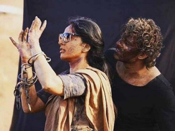 Prabhas Doesn't Know How To Handle Stardom Prabhas Doesn't Know How To Handle Stardom