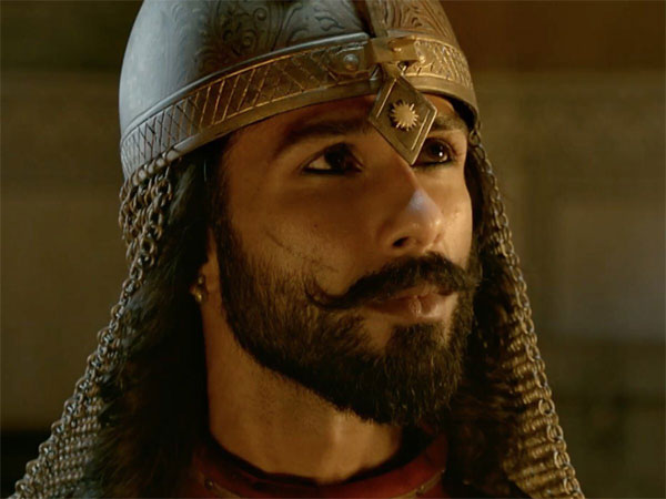 Hrithik Roshan‏ @iHrithik